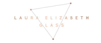 Laura specialises in hand blown glass lighting, tableware and sculpture. Born on the island of Bermuda, this London based designer draws from the influence of water and storms for inspiration for collections.